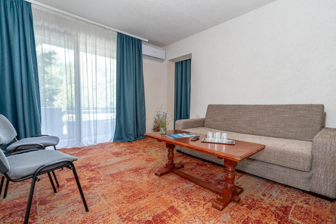 Hotel Irina Венус Екстер'єр фото